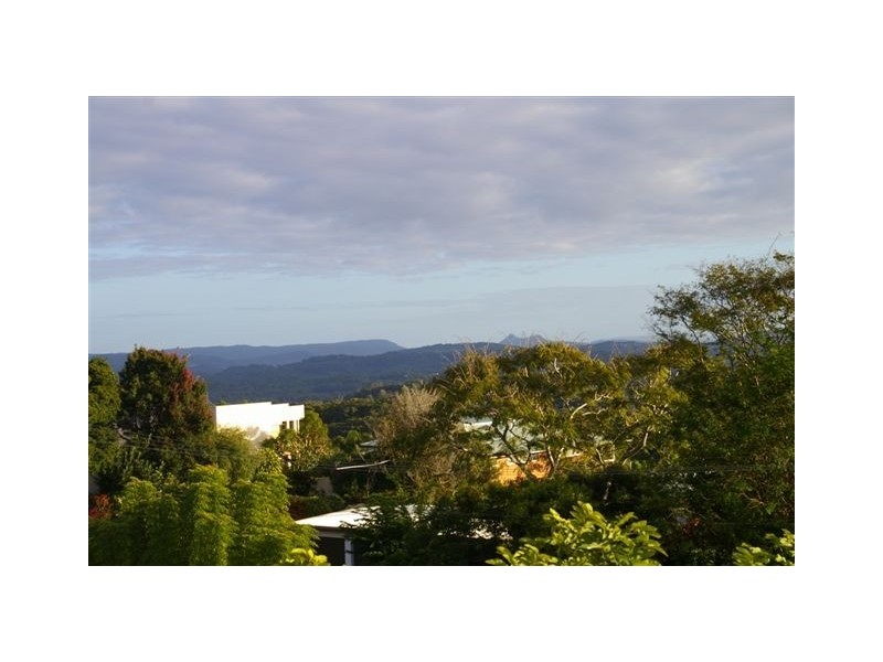 27 Amaroo Drive, Buderim QLD 4556