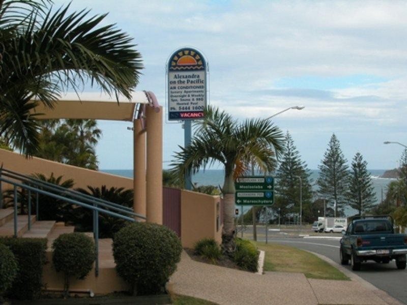 4 Buderim Avenue, Alexandra Headland QLD 4572