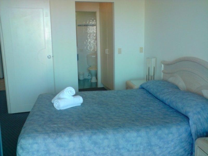 4 Buderim Avenue, Alexandra Headland QLD 4572