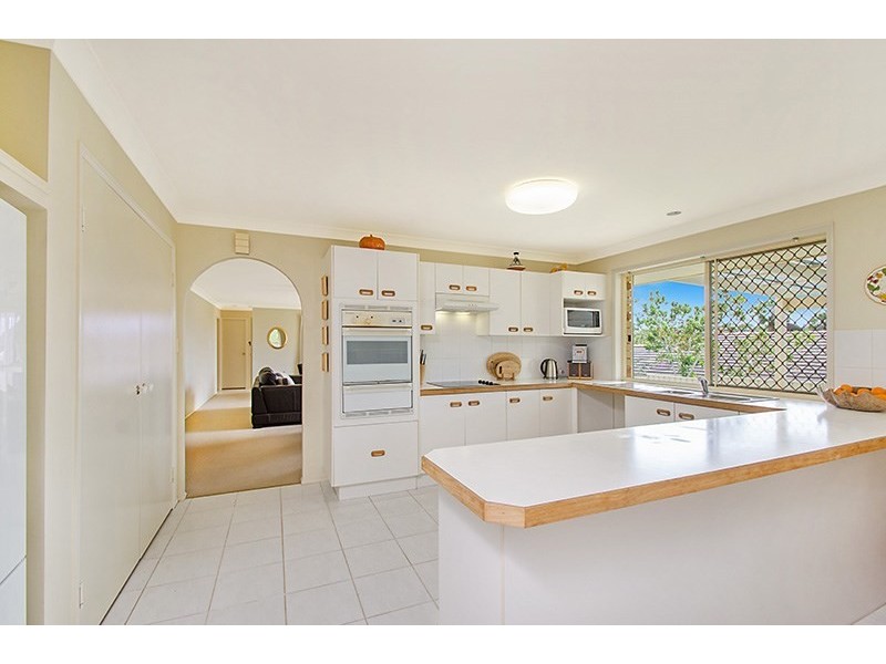 39 Lakeshore Avenue, Buderim QLD 4556