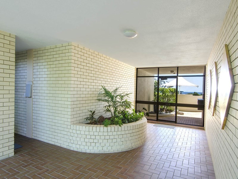 9/260 Alexandra Parade, Alexandra Headland QLD 4572