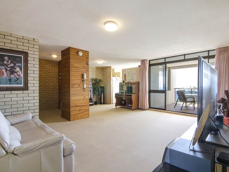 9/260 Alexandra Parade, Alexandra Headland QLD 4572