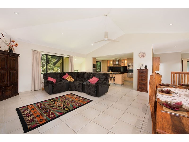 21 Princess Crescent, Nambour QLD 4560