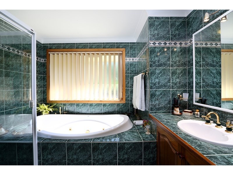 22 Mountain Ridge Crescent, Buderim QLD 4556