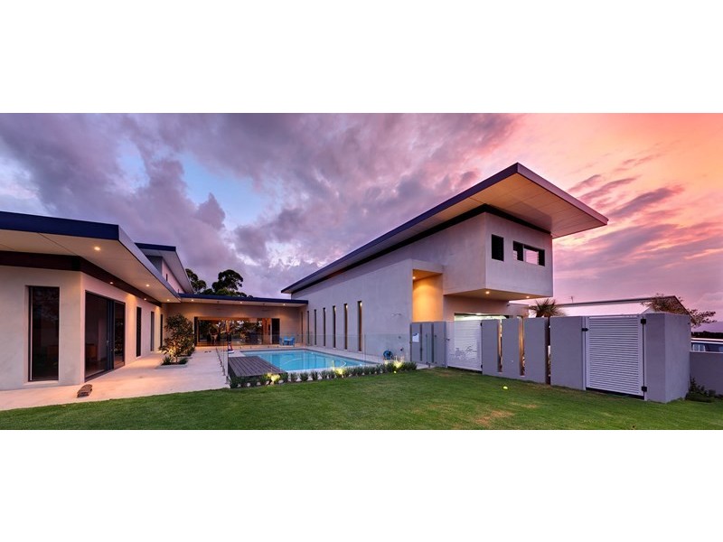 18 Mountain Top Court, Mons QLD 4556