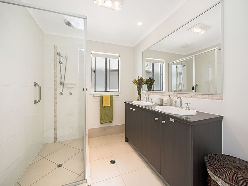 21 Tarawa Street, Parrearra QLD 4575