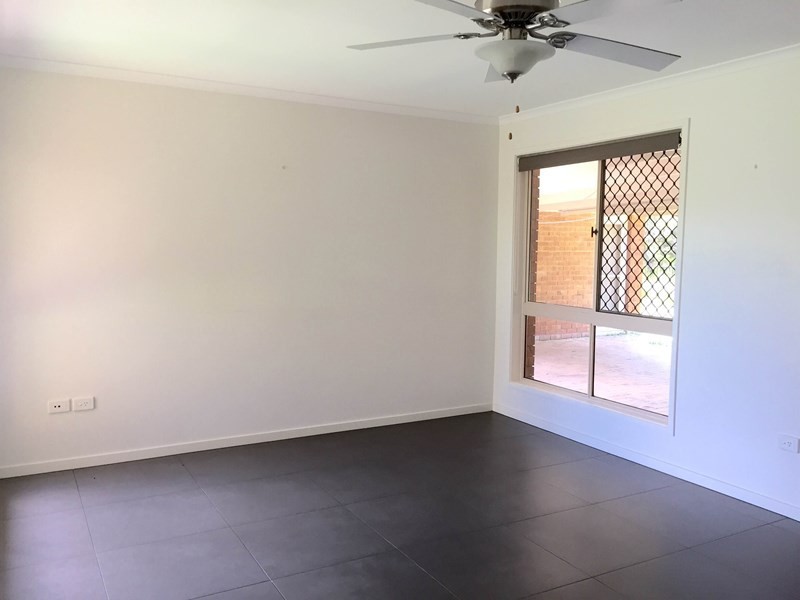 25 Lurnea Crescent, Mountain Creek QLD 4557