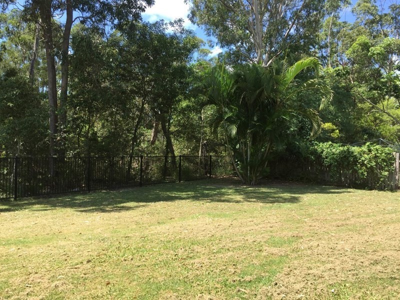 25 Lurnea Crescent, Mountain Creek QLD 4557