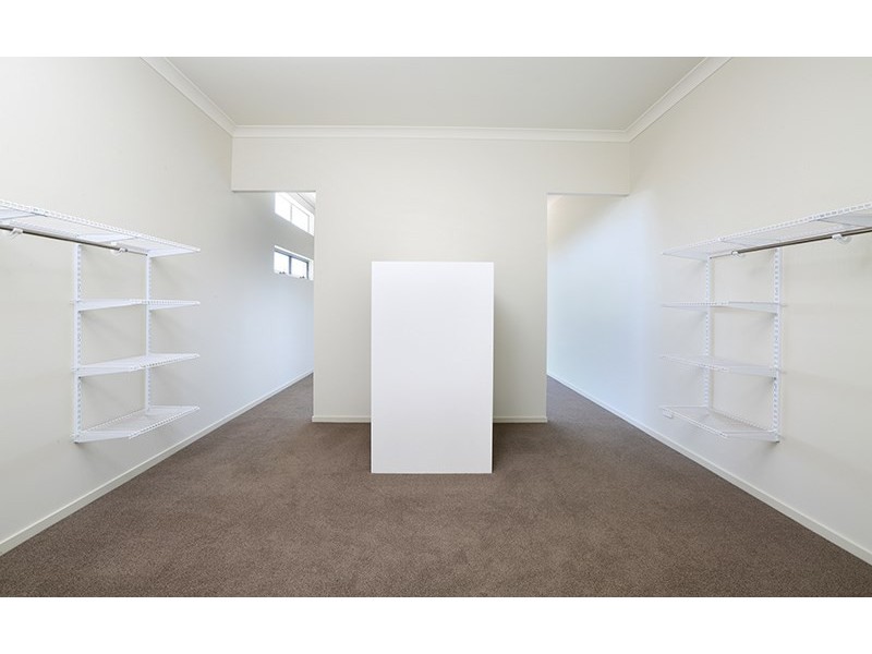 334 Glenview Road, Glenview QLD 4553