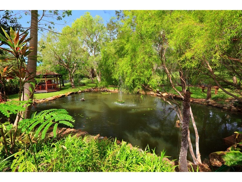 11 Mons School Road, Mons QLD 4556