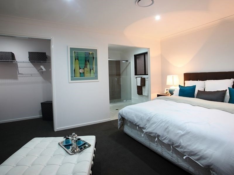 14 Feather Court, Birtinya QLD 4575