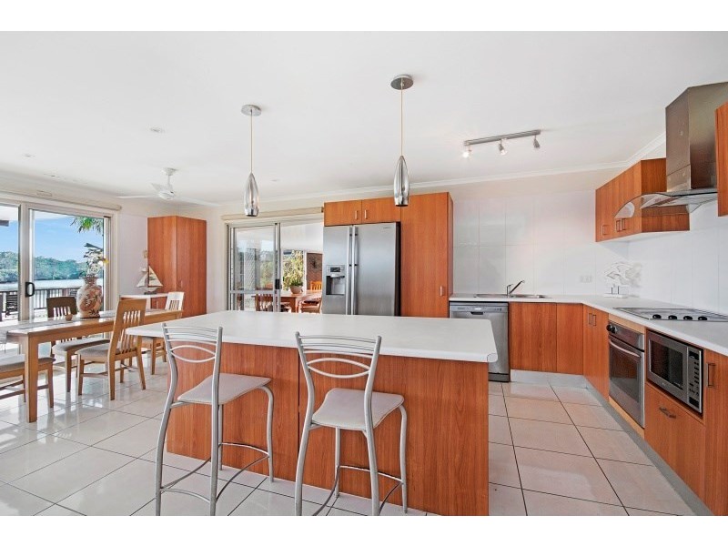 15 Cootamundra Drive, Mountain Creek QLD 4557