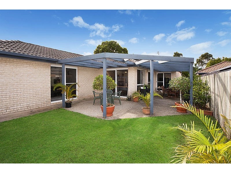 8 Honeymyrtle Court, Mountain Creek QLD 4557