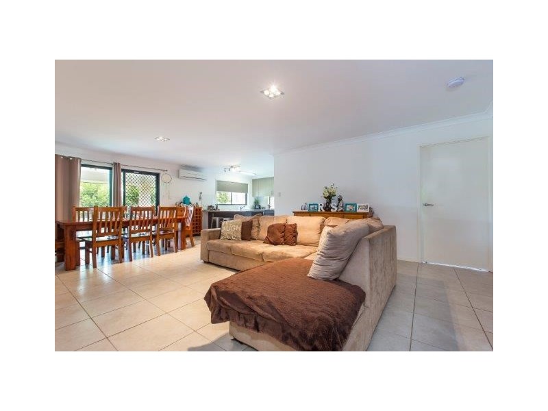 43 Robertson Drive, Burnside QLD 4560