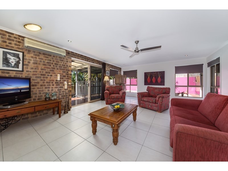10 Gossamer Drive, Buderim QLD 4556