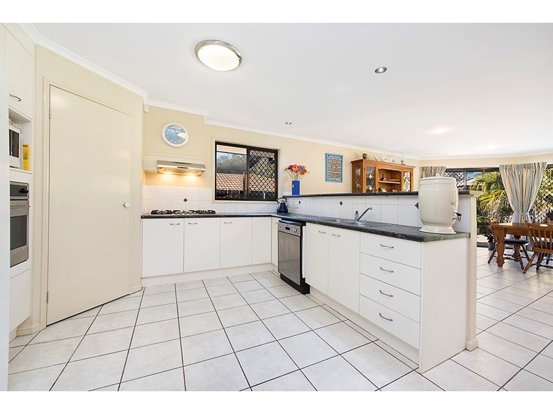 6 Carolyn Court, Little Mountain QLD 4551