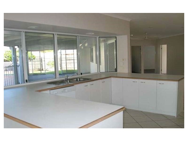 38 Fernleigh Crescent, Mountain Creek QLD 4557