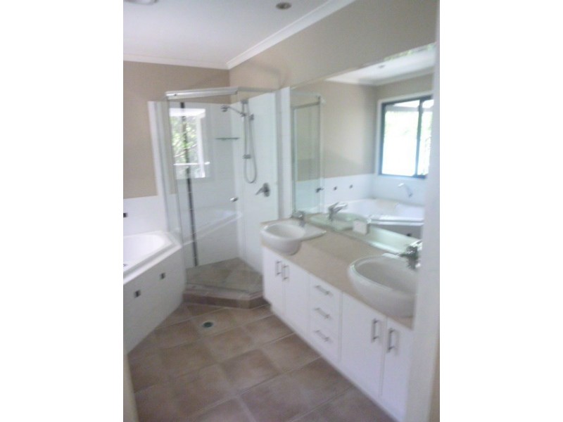 41 Quiet Valley Crescent, Buderim QLD 4556