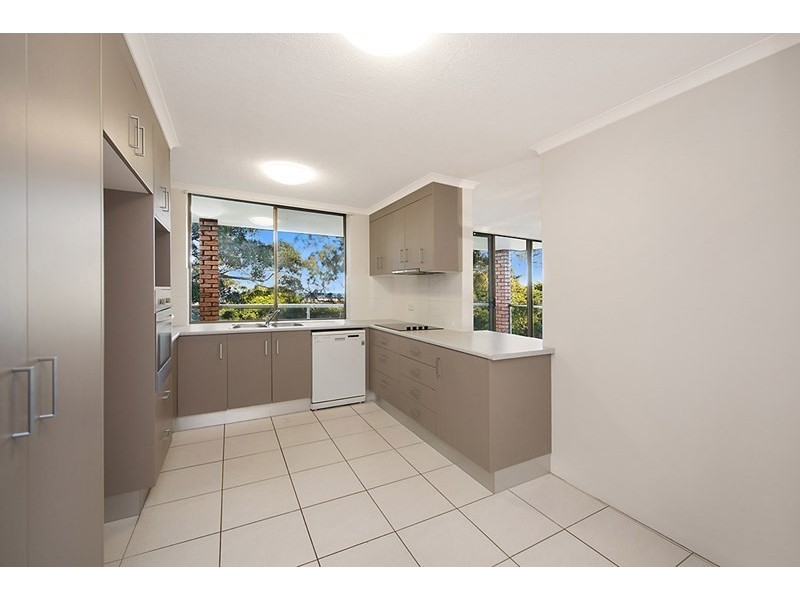 2/174 Mooloolaba Road, Buderim QLD 4556