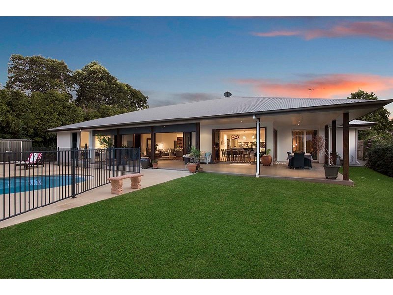 28 Courcheval Terrace, Mons QLD 4556