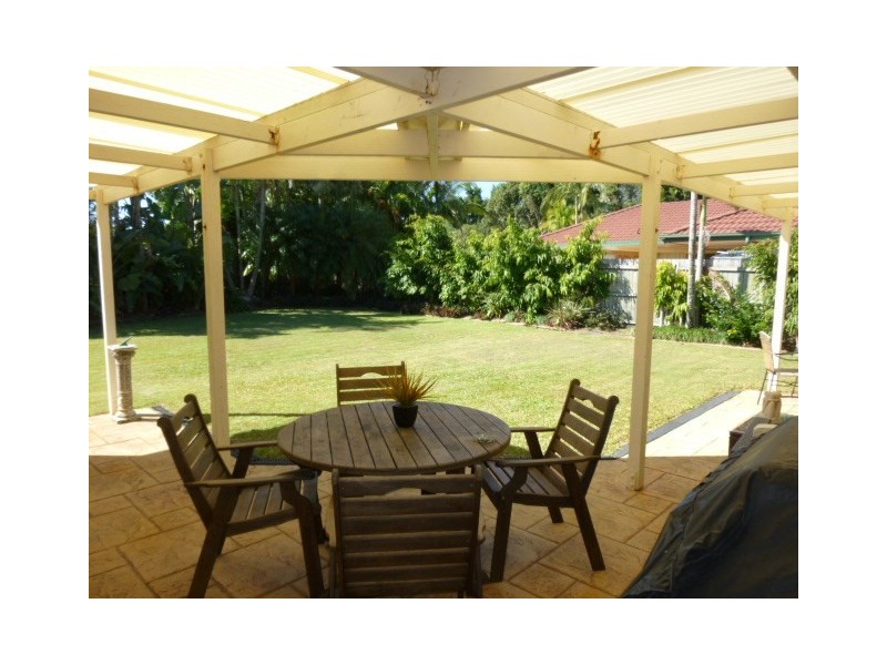 5 Greenway Place, Mountain Creek QLD 4557