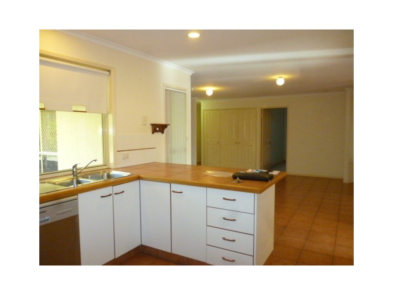 5 Greenway Place, Mountain Creek QLD 4557