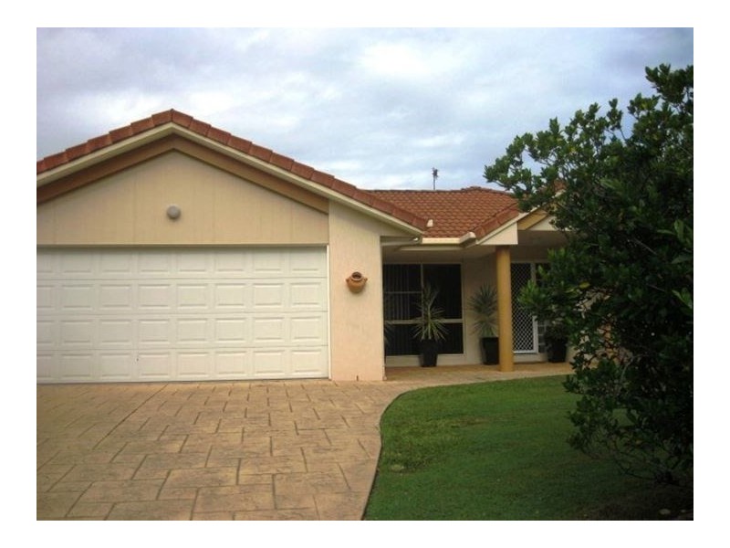 5 Greenway Place, Mountain Creek QLD 4557