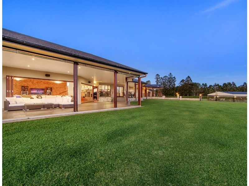 236 Mountain View Road, Maleny QLD 4552