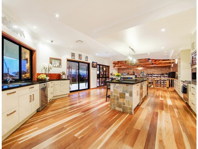 236 Mountain View Road, Maleny QLD 4552