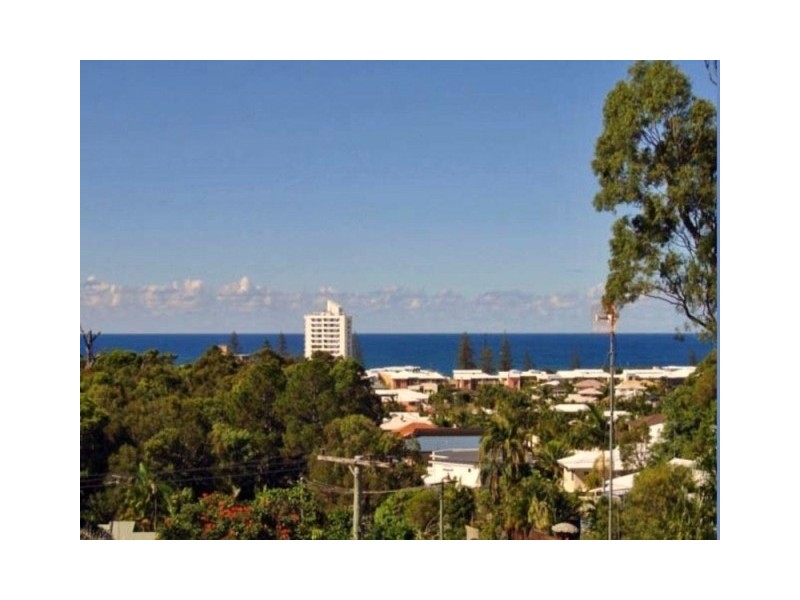 7 Yakola Parade, Alexandra Headland QLD 4572