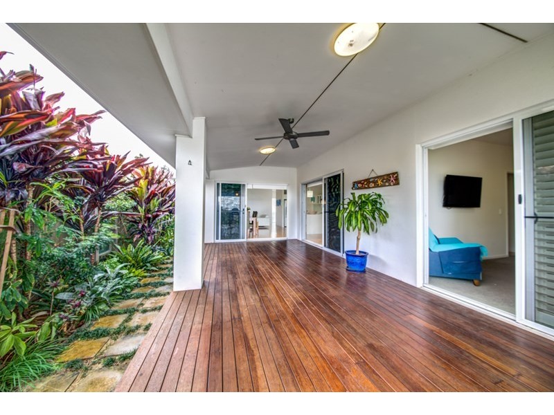 13 Robur Crescent, Mountain Creek QLD 4557