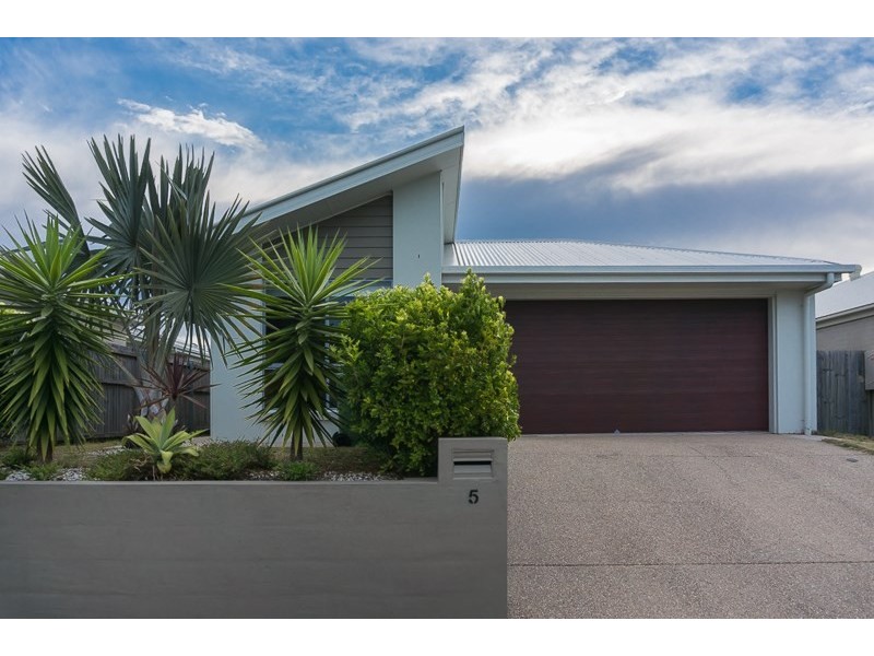 5 Parrot Place, Mountain Creek QLD 4557