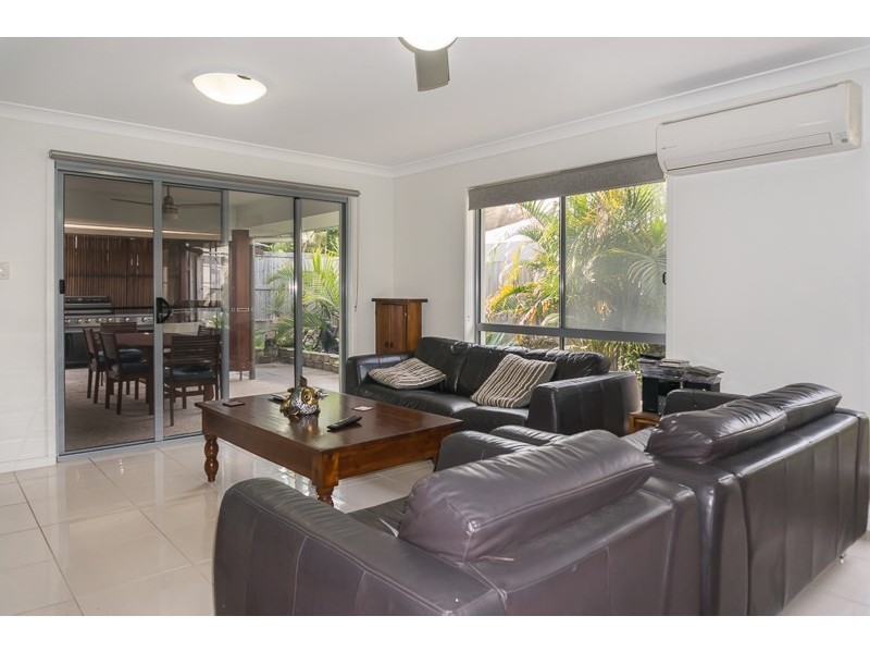 5 Parrot Place, Mountain Creek QLD 4557