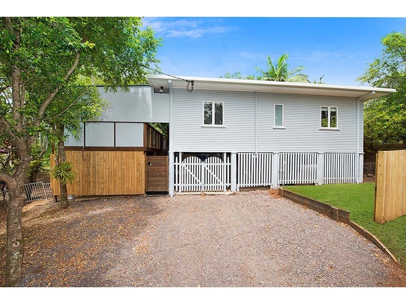 1 Chevallum Road, Palmwoods QLD 4555