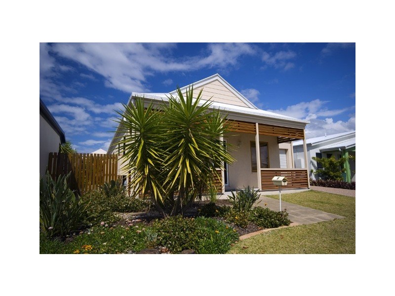 6 Madagascar Court, Parrearra QLD 4575