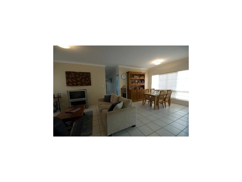 6 Madagascar Court, Parrearra QLD 4575