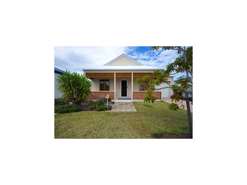 6 Madagascar Court, Parrearra QLD 4575