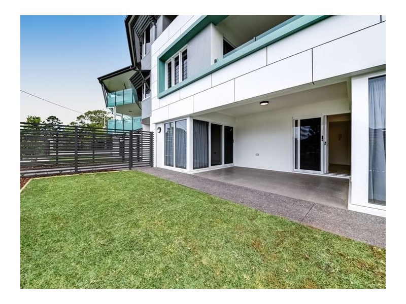 2/8. Ballinger Cresent, Buderim QLD 4556