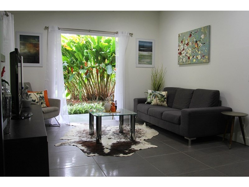 42 De Zen Road, Palmview QLD 4553