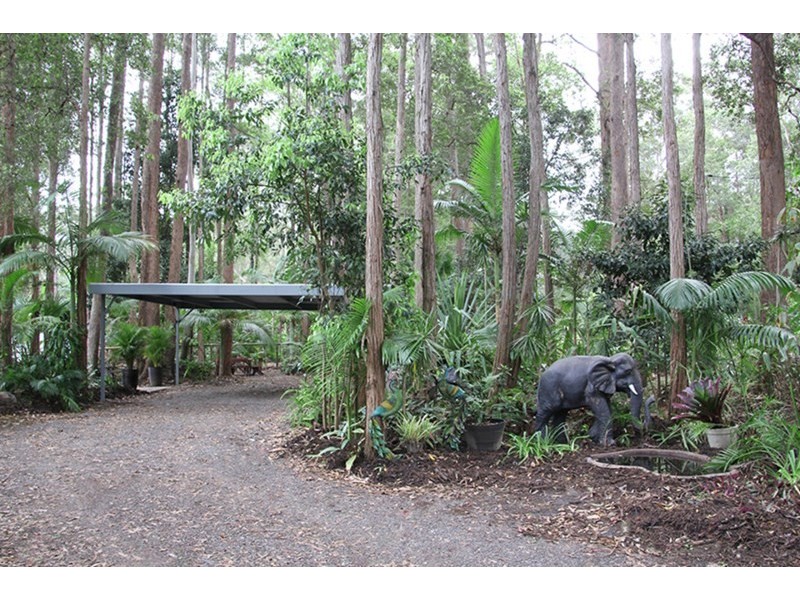 42 De Zen Road, Palmview QLD 4553