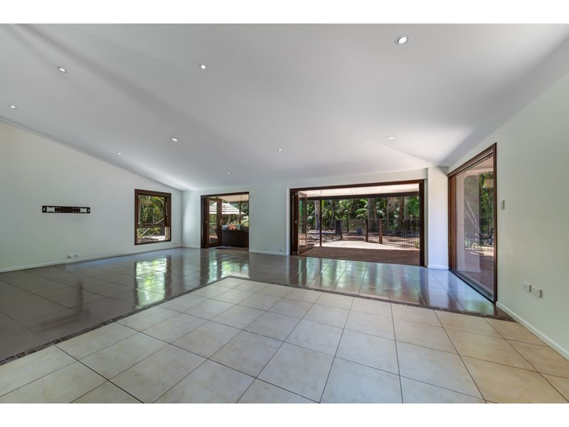 67.. Sawreys Road, Forest Glen QLD 4556