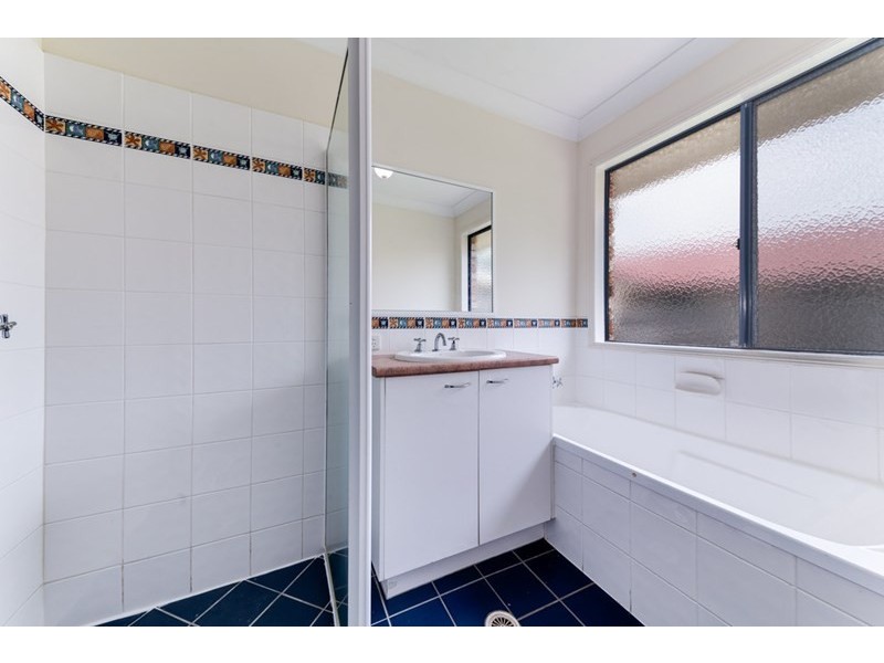 7 Burke Close, Sippy Downs QLD 4556