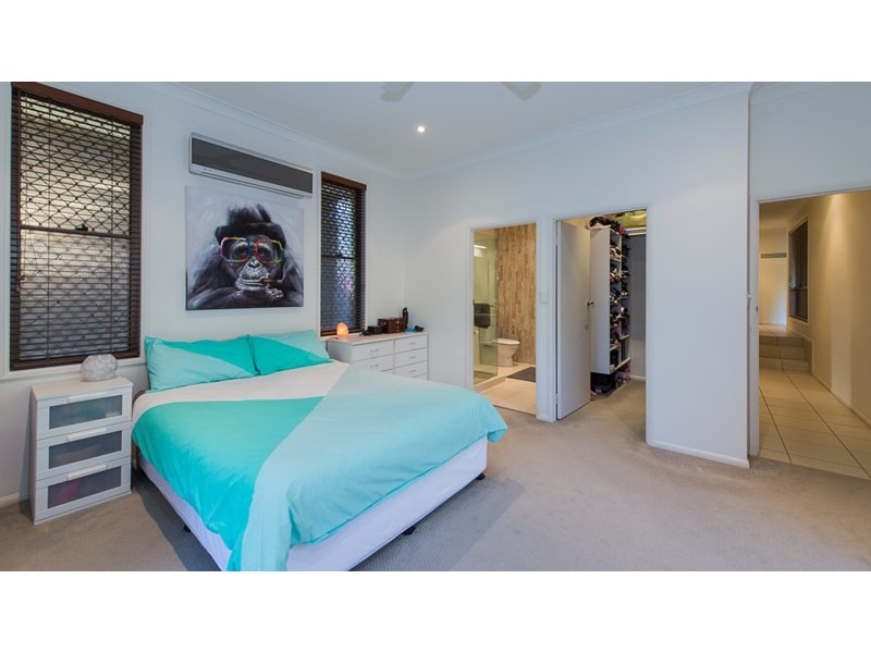 5 Kentucky Court, Little Mountain QLD 4551