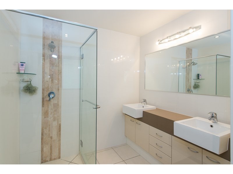 5 Kentucky Court, Little Mountain QLD 4551