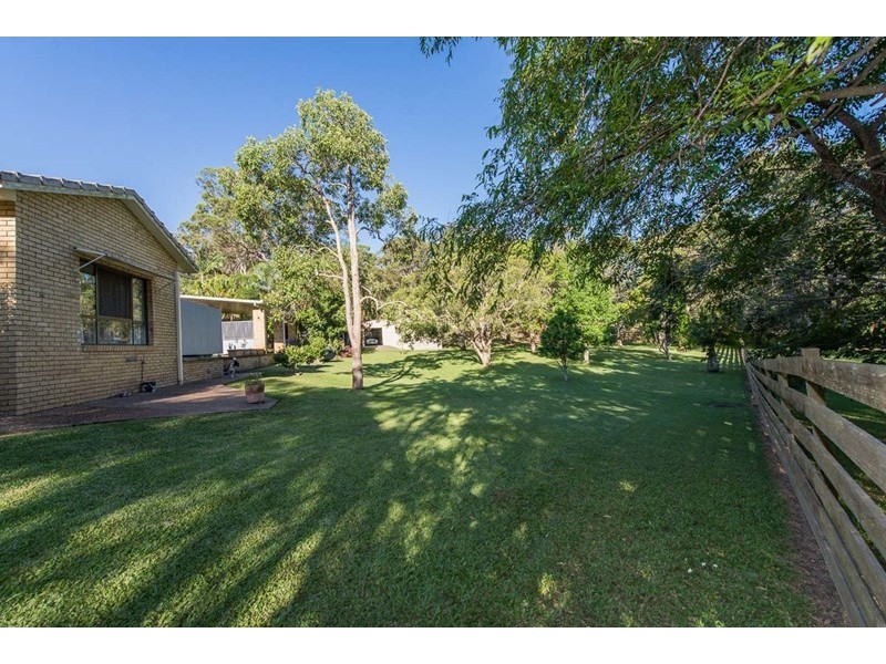 5 Kentucky Court, Little Mountain QLD 4551