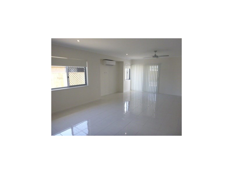 14 Brampton Way, Meridan Plains QLD 4551