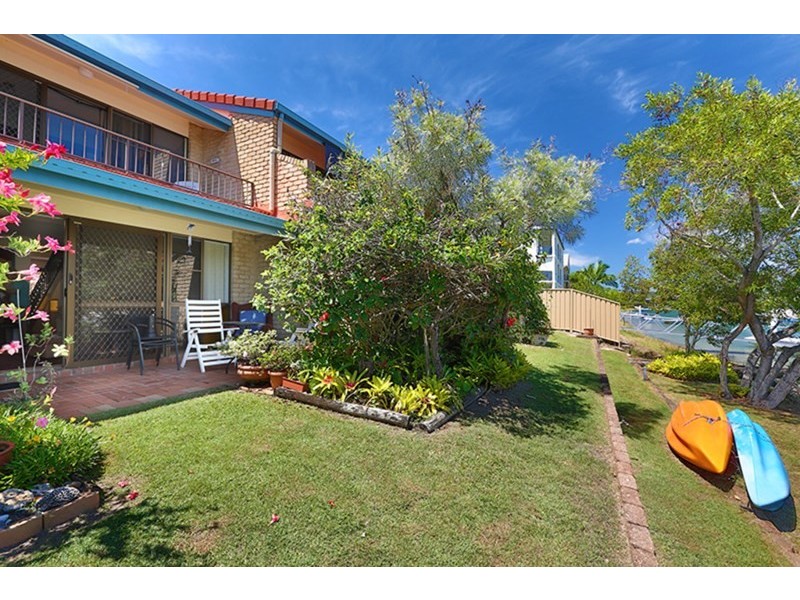 3/2 Broadmeadows Road, Maroochydore QLD 4558