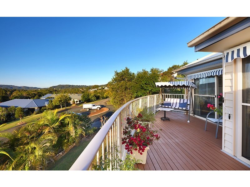 8 Dalzell Court, Nambour QLD 4560