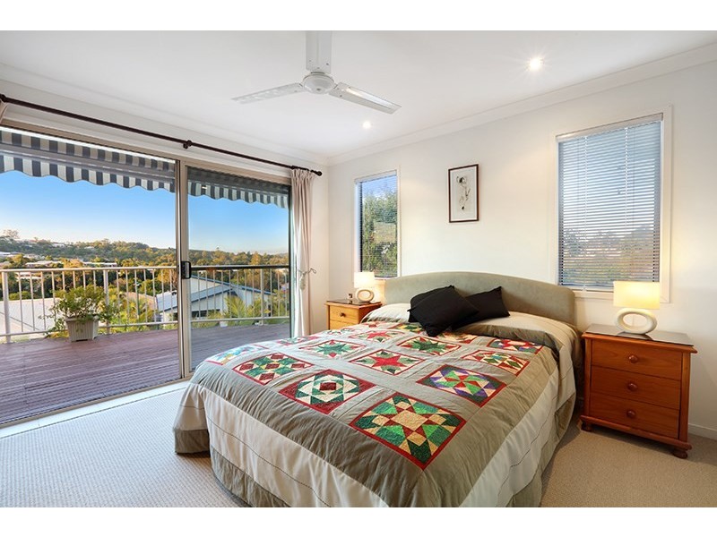 8 Dalzell Court, Nambour QLD 4560