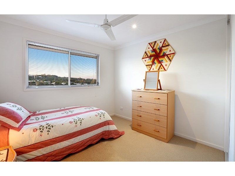 8 Dalzell Court, Nambour QLD 4560